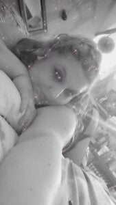 PinkyMarie6969 Public Pic 6