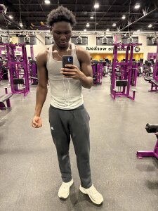 GYM PHOTOS de Festivitiesking1  4 photos