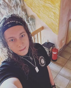 MissKataleyaa my better half . . or not? Pic