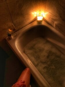 AnnastasiaMills Relaxing time 🍷 Immagine  5