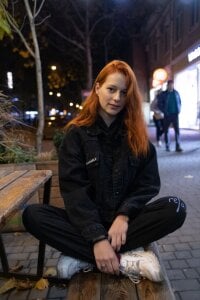 Lily_Viola Public Pic 4