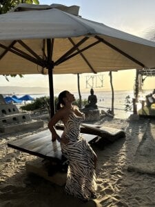 MegannHills Public Pic 5