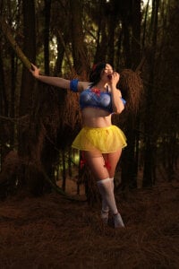 ValeryyWilliams Halloween in here!! 👸🏻✨ Pic 6