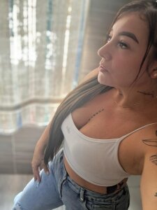 PamelaRosse07 Public Pic