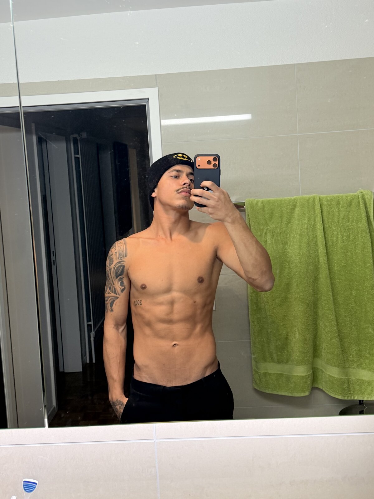 AlexActive Gambar Trending 7808