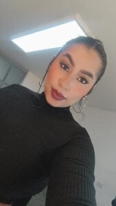 Carolina_Arias Control is an art. And I, darling, am the artist. Pic 2