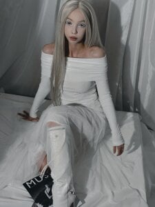 Evelyn_Neal Public Pic 3