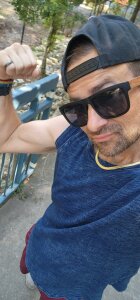 Shenanigans247 Public Foto 5