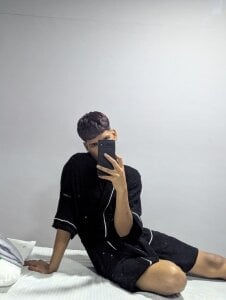 NiccoReda little of me Bild