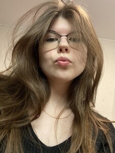 Beatrisss Public Pic 4