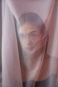 AlannaRussell_ The lights reveal what the eyes cannot see💋 Εικόνα 4