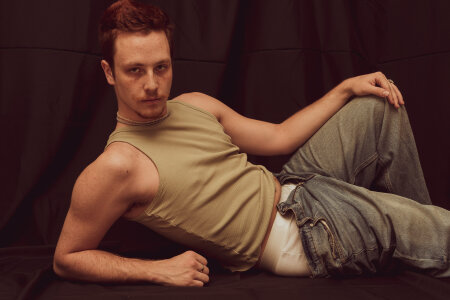 In this body, desire😏 de LeoMooree Foto 8