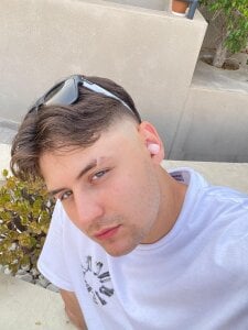 jordanscott20 on the beach Poză 4