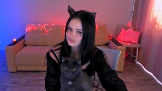 The cat's mother de Lora_Cain  2 Imagens