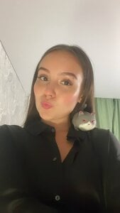 LisaSmiths Our new pet - Sir Pussycat(and little of me) Pic