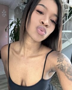 LilaBeilyFeliz tarde 💋图片