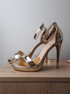 MarySpanako Shoes - Heels Foto 2