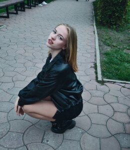 CwenHetherington Public Pic 2