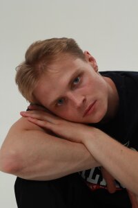 Denis_Dik Public Pic 8
