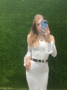 Emma_Wilsons Public Pic 5