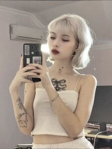 t_A_T_u: Sofia ( 2 фото)