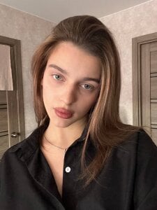 AdameShoyerConfidence level: Selfie with no filter图片