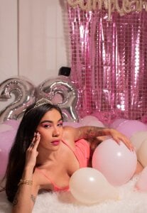 Happy birthday to me 🔥 July 18th🥳 de scarlet_castro  Imagens
