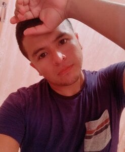 Simplemente yo 🙈😊 de PeruvianPercasHot  2 Imagens