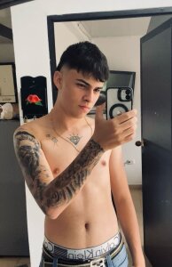 corey_tylerr Public Pic