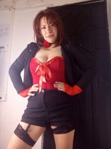 AmandaMilf__ Public Pic 5