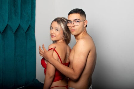 Aleja_Harry Public Pic 2