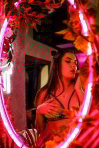 Molly__Miller Neon girl:* Pic 6