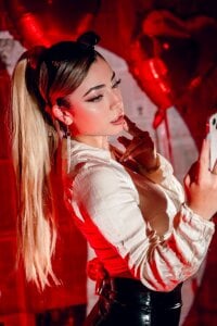 channel_blondee valentin´s day Foto 2