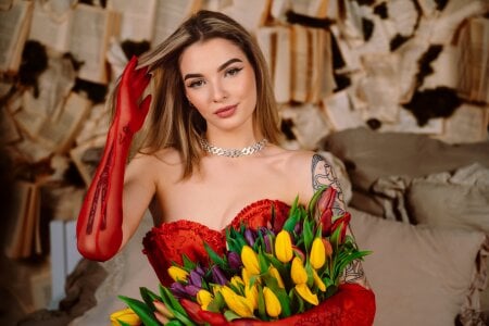 SinLuna_ Women's Day🌸 Εικόνα 4