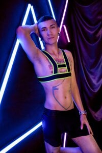 NEON FESTIVAL 🍒💦🤭 de liam_and_charlotte Fotos 8