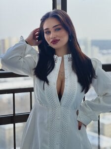 Snowy de Sofia_Plump  6 Imagens