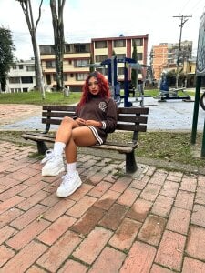 Naiaa_Cruz I feel like the most beautiful woman Hình 3