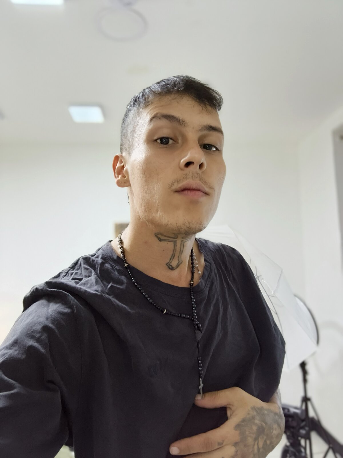 Ethan_Wolfe Trendy obrázky 5484