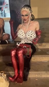 DeMoniica Public Pic 6