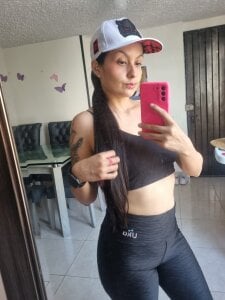 Maggie_Belmont777 sport mode Pic