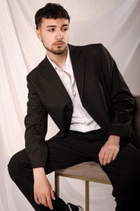 JonnyGreey Hi Guys Pic 2