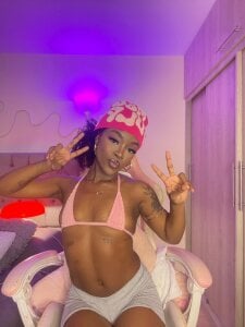 Miss_westt_ Just Me!!!🩷🩷 Foto 6