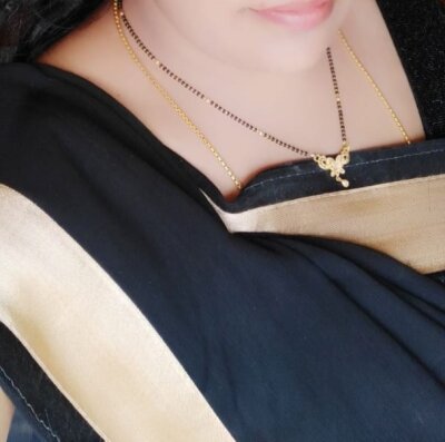 Radhika_078