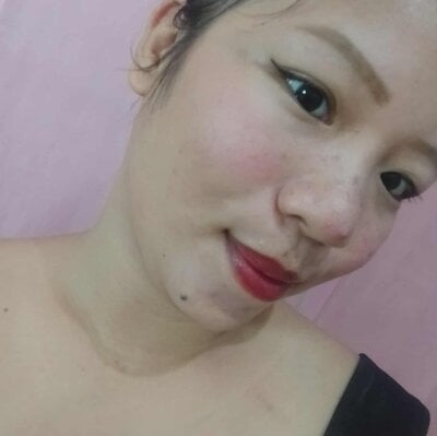 Urnaughty_belle Female Oilshow Striptease Cam