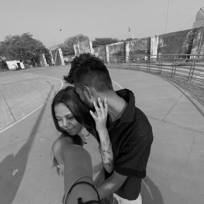 Naughtty-couple