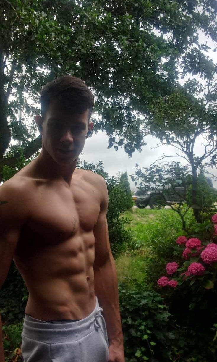 maniu1193 from stripchat