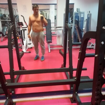 Lovac999 Male Deepthroat Free Cam Striptease