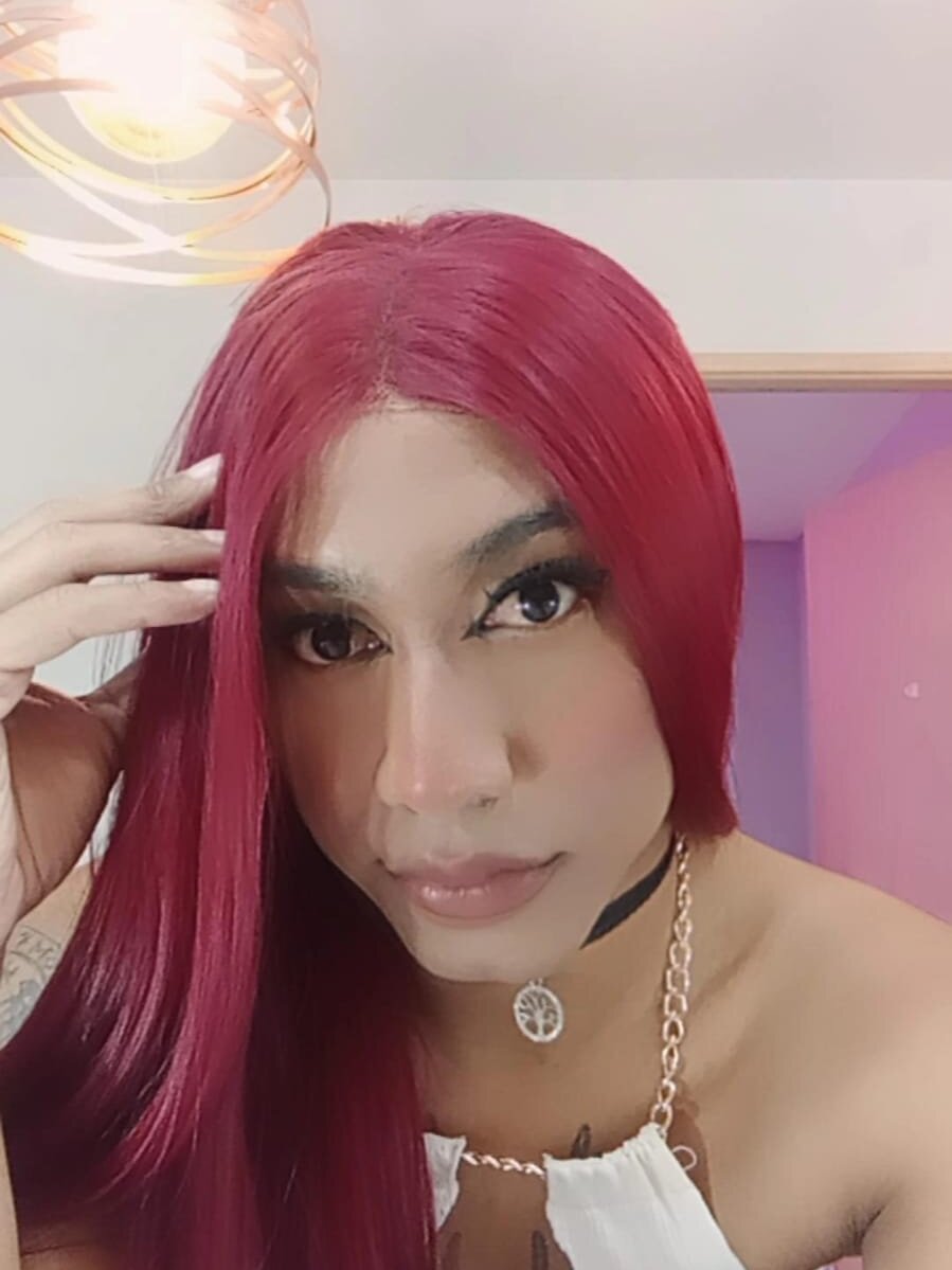 Lucia-sex's Offline XXX Chat