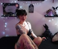 june_sub's Live Sex Cam Show