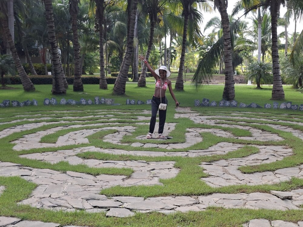 sexcityguide.com luciia_cute livesex profile in eeurope cams